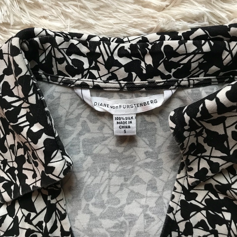 *Sold* DVF Mock Wrap Dress - Black & White Size S